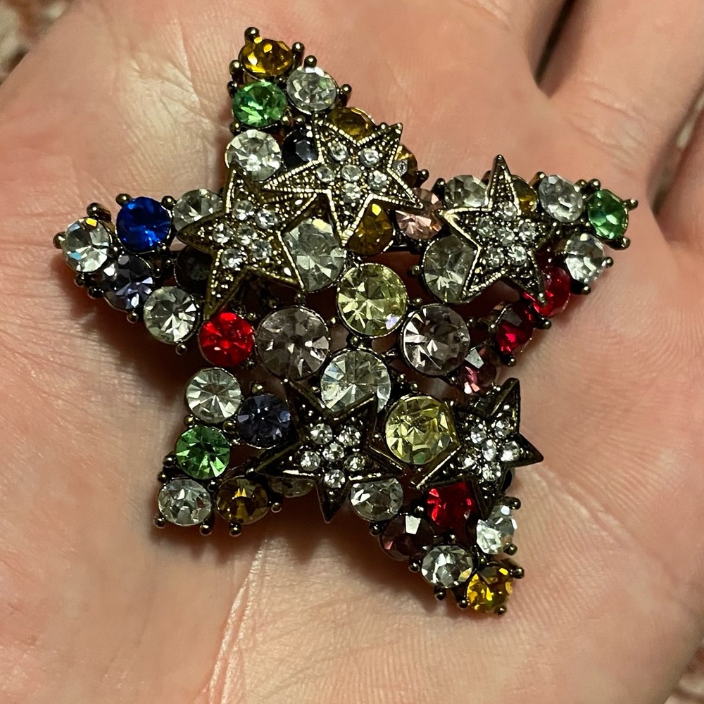 Lauren Spencer Multicolor Crystal Star Brooch – Gold-Tone, Brilliant Rhinestones